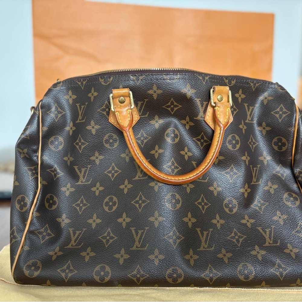 Louis Vuitton Speedy 35 Tote